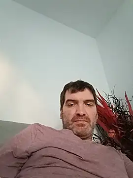 oncle33 online show from June 2026 07:22:01 PM