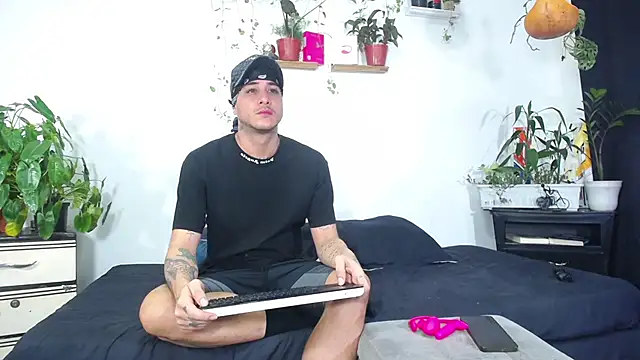 Adam Borsalino online show from June 2026 12:10:02 AM