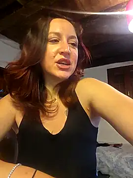 Nicolevellori online show from May 2026 04:31:01 AM