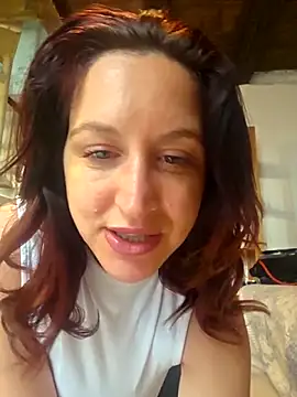 Nicolevellori online show from May 2026 05:47:02 AM