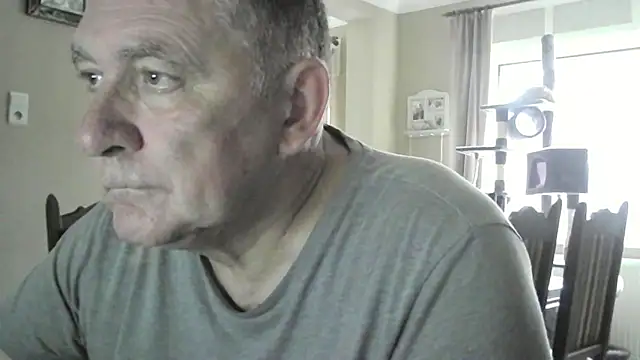 Snapshot of edje59a chatting on October 2025 07:31:01 AM edje59a online show from October 2025 07:31:01 AM