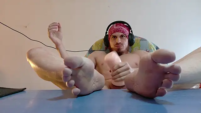 Snapshot of BAREFOOTSOLE99 chatting on May 2026 01:01:01 PM BAREFOOTSOLE99 online show from May 2026 01:01:01 PM