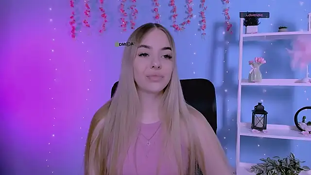 Snapshot of viola_sweet_1 chatting on June 2026 08:25:01 AM viola sweet 1 online show from June 2026 08:25:01 AM
