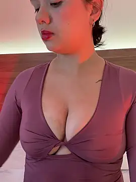 Snapshot of thamiina__ chatting on July 2026 11:50:02 AM thamiina online show from July 2026 11:50:02 AM