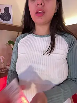 Snapshot of thamiina__ chatting on July 2026 11:54:01 AM thamiina online show from July 2026 11:54:01 AM
