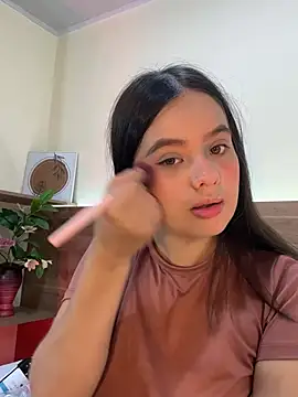 Snapshot of thamiina__ chatting on June 2026 11:55:01 AM thamiina online show from June 2026 11:55:01 AM