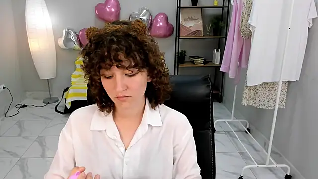 Snapshot of Miriam_Boshe chatting on May 2026 01:53:01 PM Miriam Boshe online show from May 2026 01:53:01 PM