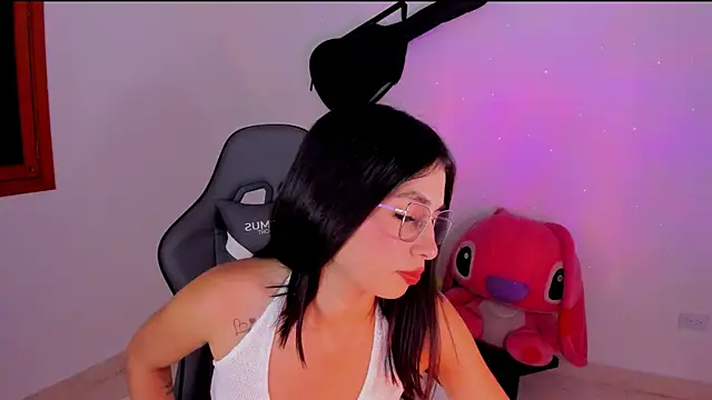 Scarleth Ferrec online show from June 2026 12:59:01 AM