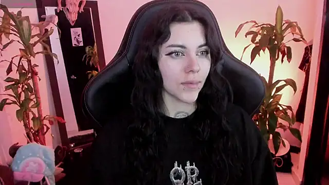 MissCharlottte 18 online show from June 2026 04:43:02 AM