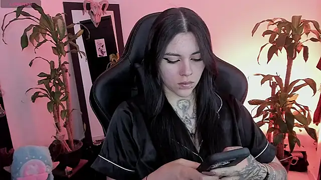 MissCharlottte 18 online show from July 2026 04:07:02 AM