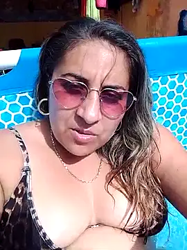 Antoniasweet online show from June 2026 02:00:01 PM