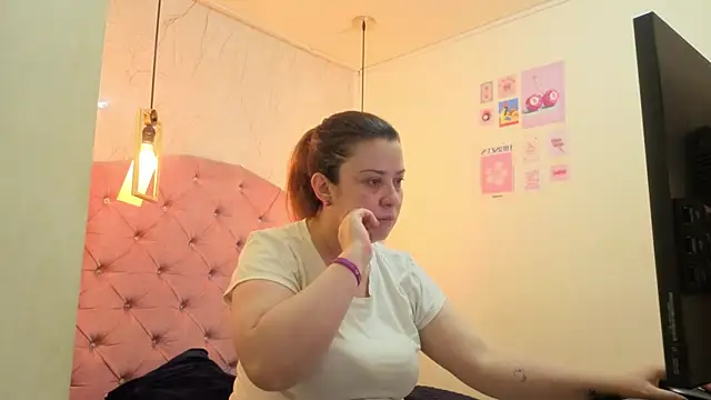 Laady rosse online show from July 2026 11:54:01 AM