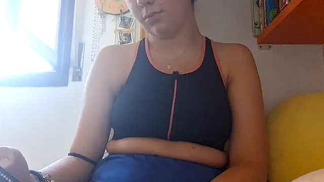 Foxyyy69 online show from July 2026 01:48:02 PM