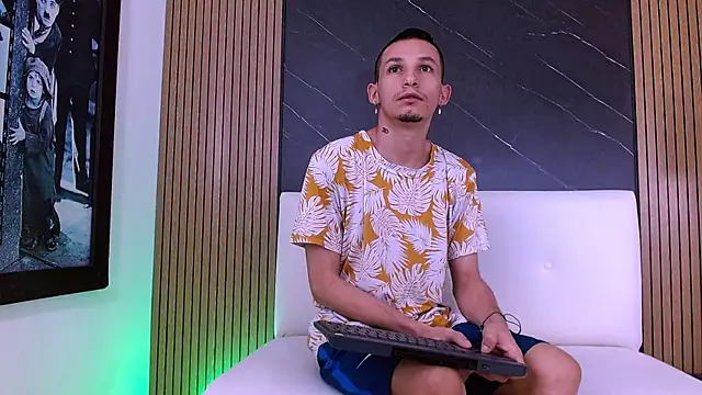Isak Berekoa online show from June 2026 11:04:02 AM