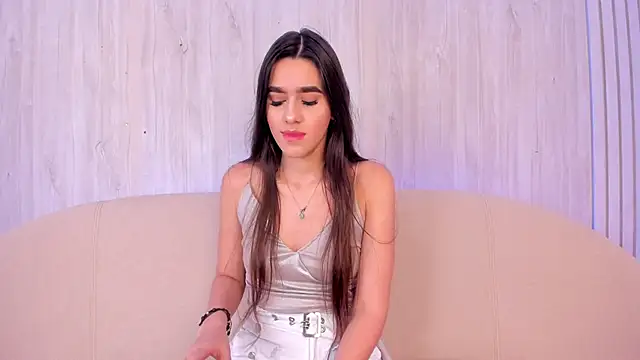 hanna foxi online show from May 2026 12:24:02 PM