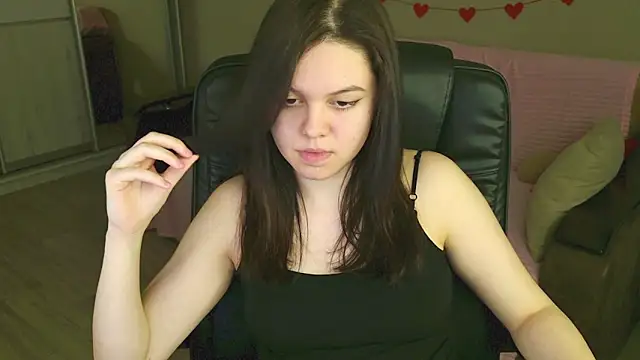 DelarySong online show from May 2026 07:12:01 PM