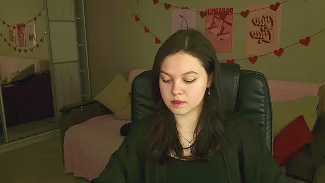 DelarySong online show from May 2026 07:02:01 PM