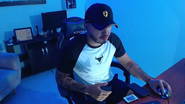Snapshot of Thiago_420 chatting on June 2026 11:05:01 PM Thiago 420 online show from June 2026 11:05:01 PM