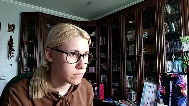 lolkabiolka online show from May 2026 09:17:02 AM