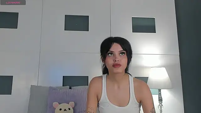 Snapshot of brattystar chatting on June 2026 07:41:02 PM brattystar online show from June 2026 07:41:02 PM