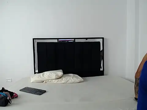 walter and soffi online show from May 2026 07:52:02 PM