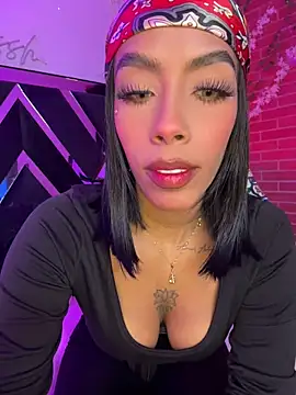 FiorellaBossh  online show from May 2026 07:36:02 PM