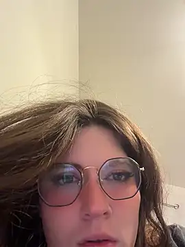 cutypiefull online show from June 2026 03:03:02 AM