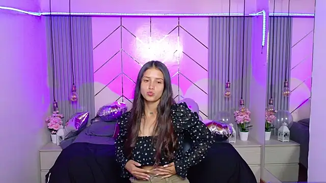 Sofysoul online show from June 2026 08:35:01 PM