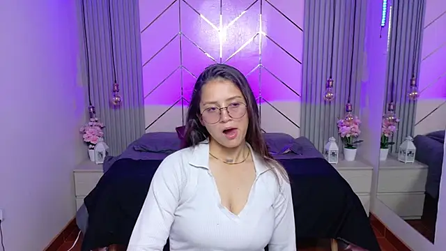 Sofysoul online show from June 2026 08:03:02 PM