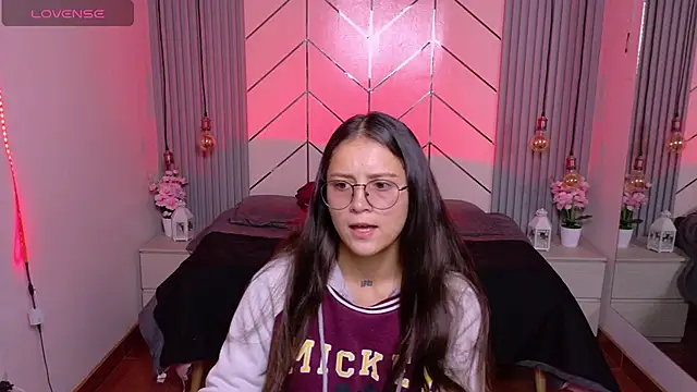 Sofysoul online show from July 2026 08:26:01 PM