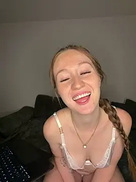 Freyastimeee online show from May 2026 09:56:01 PM