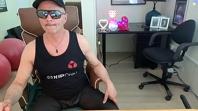 hotdadbod online show from April 2026 09:39:01 PM