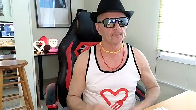 Snapshot of hotdadbod chatting on February 2025 09:37:01 PM hotdadbod online show from February 2025 09:37:01 PM