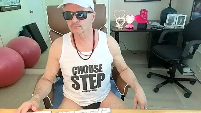 hotdadbod online show from February 2026 09:36:02 PM