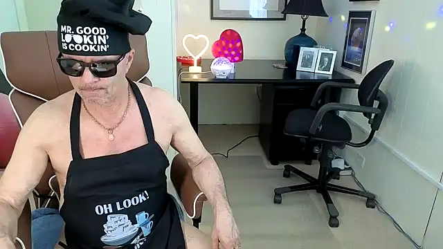 Snapshot of hotdadbod chatting on October 2025 08:54:02 PM hotdadbod online show from October 2025 08:54:02 PM