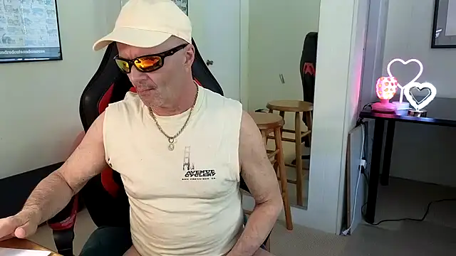 Snapshot of hotdadbod chatting on February 2025 09:40:01 PM hotdadbod online show from February 2025 09:40:01 PM