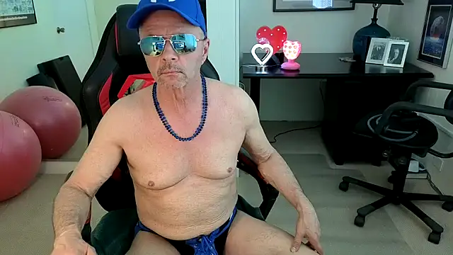 Snapshot of hotdadbod chatting on September 2025 08:24:02 PM hotdadbod online show from September 2025 08:24:02 PM