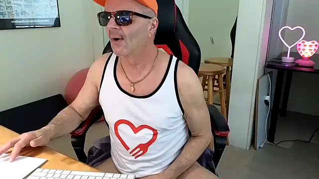 Snapshot of hotdadbod chatting on January 2025 09:17:02 PM hotdadbod online show from January 2025 09:17:02 PM
