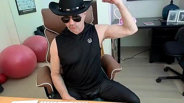 hotdadbod online show from May 2026 08:45:01 PM