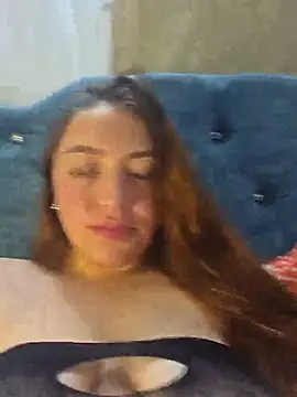 Snapshot of Veronicca_7 chatting on June 2026 04:30:01 AM Veronicca 7 online show from June 2026 04:30:01 AM