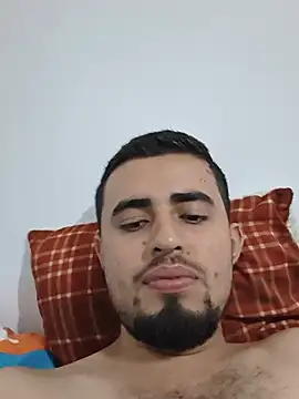 Alejo10051 online show from May 2026 12:54:02 AM