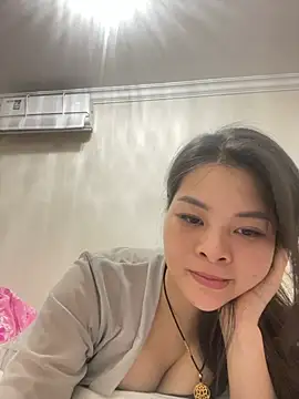 Snapshot of Lucky_xiao chatting on July 2026 05:42:02 PM Lucky xiao online show from July 2026 05:42:02 PM