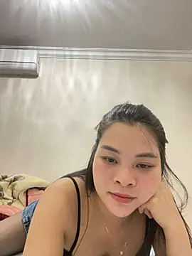 Snapshot of Lucky_xiao chatting on May 2026 05:45:02 PM Lucky xiao online show from May 2026 05:45:02 PM