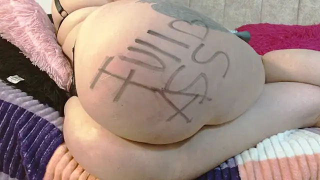 Melanie Messy Nasty online show from May 2026 09:43:02 PM