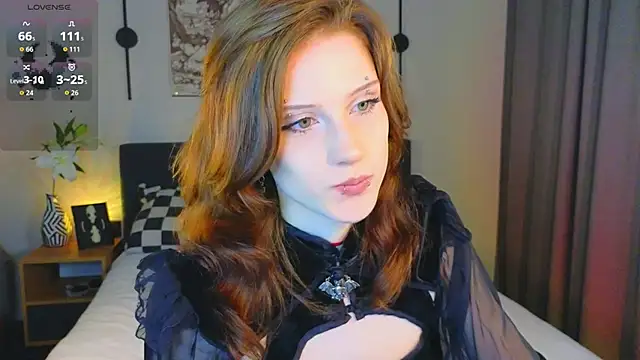 vampi queen online show from May 2026 08:15:01 PM
