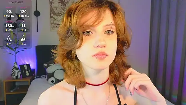 Snapshot of vampi_queen chatting on July 2026 04:51:01 PM vampi queen online show from July 2026 04:51:01 PM