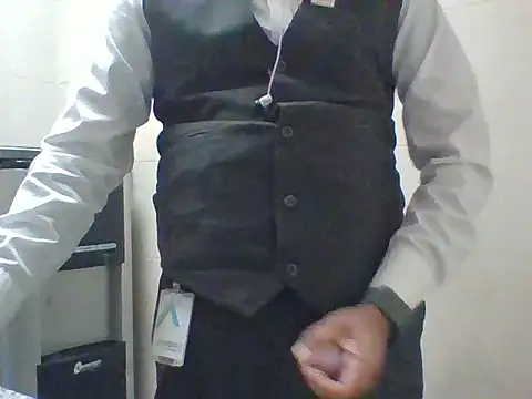 Snapshot of RAINBOWONE chatting on May 2026 02:29:02 AM RAINBOWONE online show from May 2026 02:29:02 AM