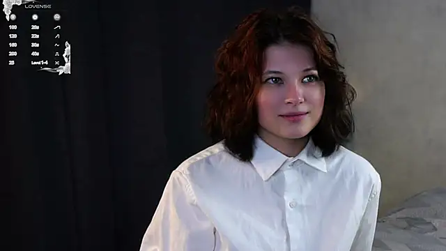 AlesiaPeasel online show from May 2026 12:24:01 PM
