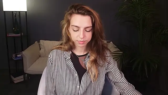 CherryCl0ud online show from May 2026 02:33:01 AM