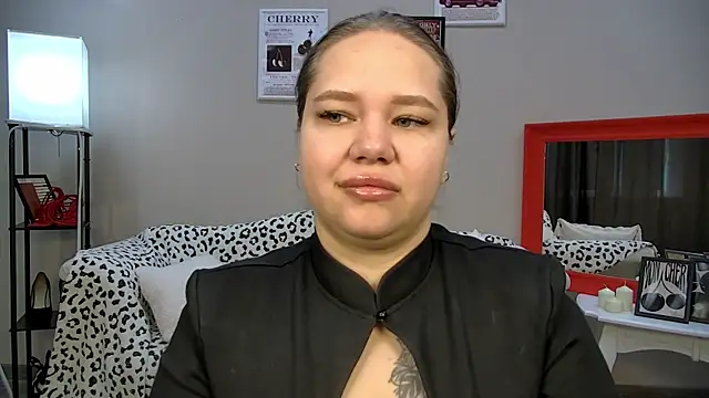 Snapshot of DianaKristol chatting on June 2026 06:24:01 AM DianaKristol online show from June 2026 06:24:01 AM
